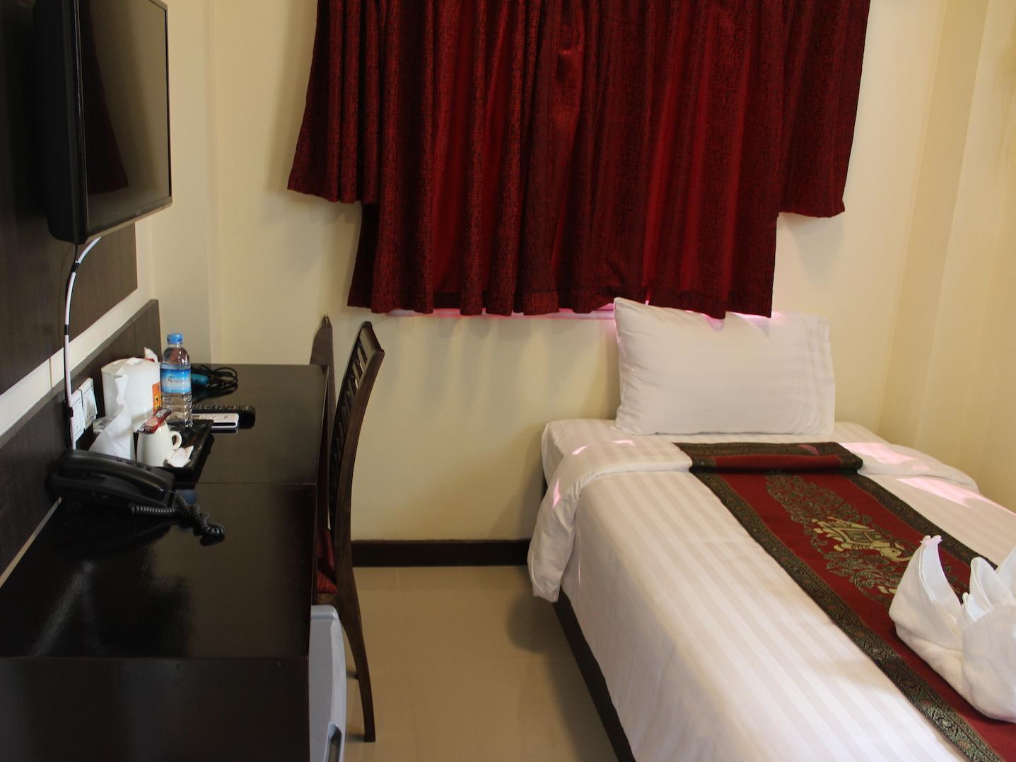 Hotel Yankin Yangon Exterior photo