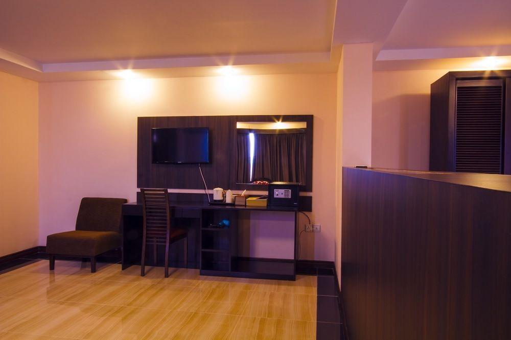 Hotel Yankin Yangon Exterior photo