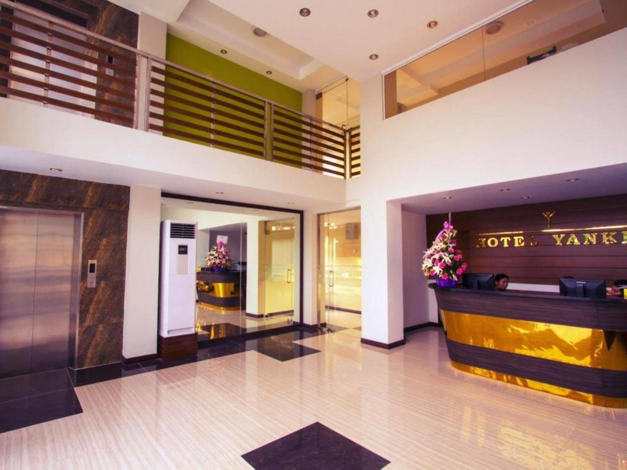Hotel Yankin Yangon Exterior photo
